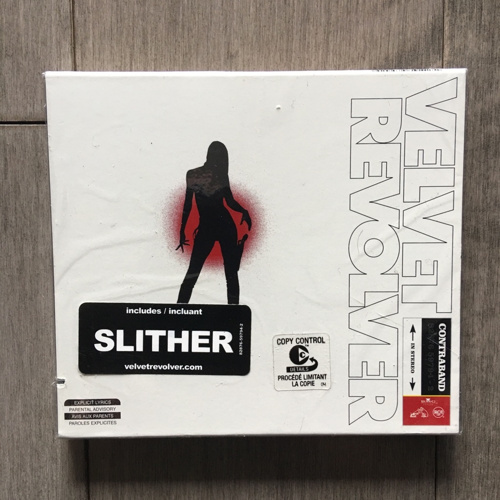 VELVET REVOLVER CD ALBUM - CONTRABAND (white cover)